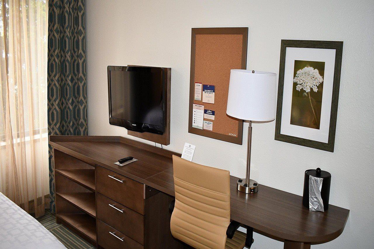 Candlewood Suites Grand Rapids Airport By Ihg Cascade Екстер'єр фото