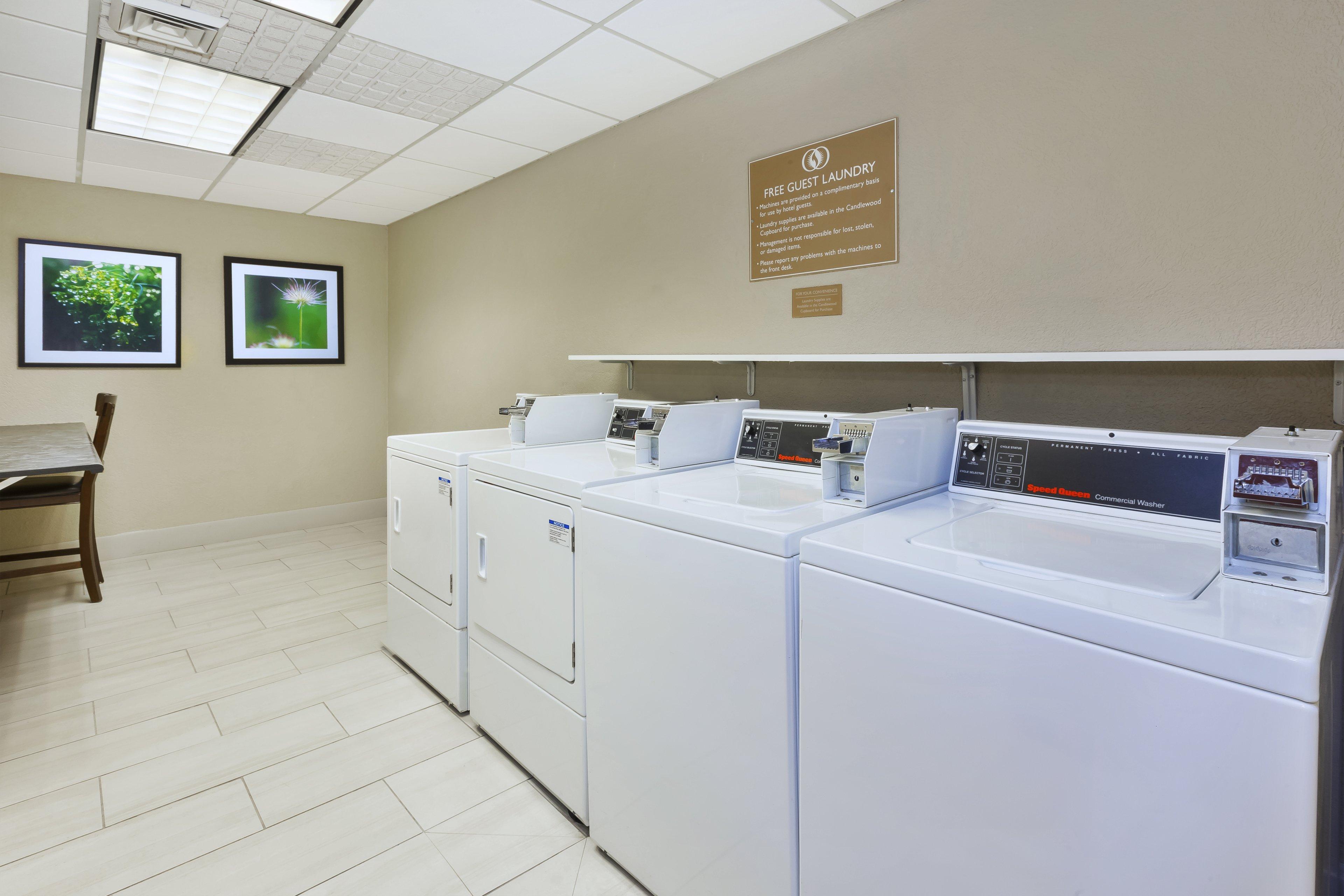 Candlewood Suites Grand Rapids Airport By Ihg Cascade Екстер'єр фото