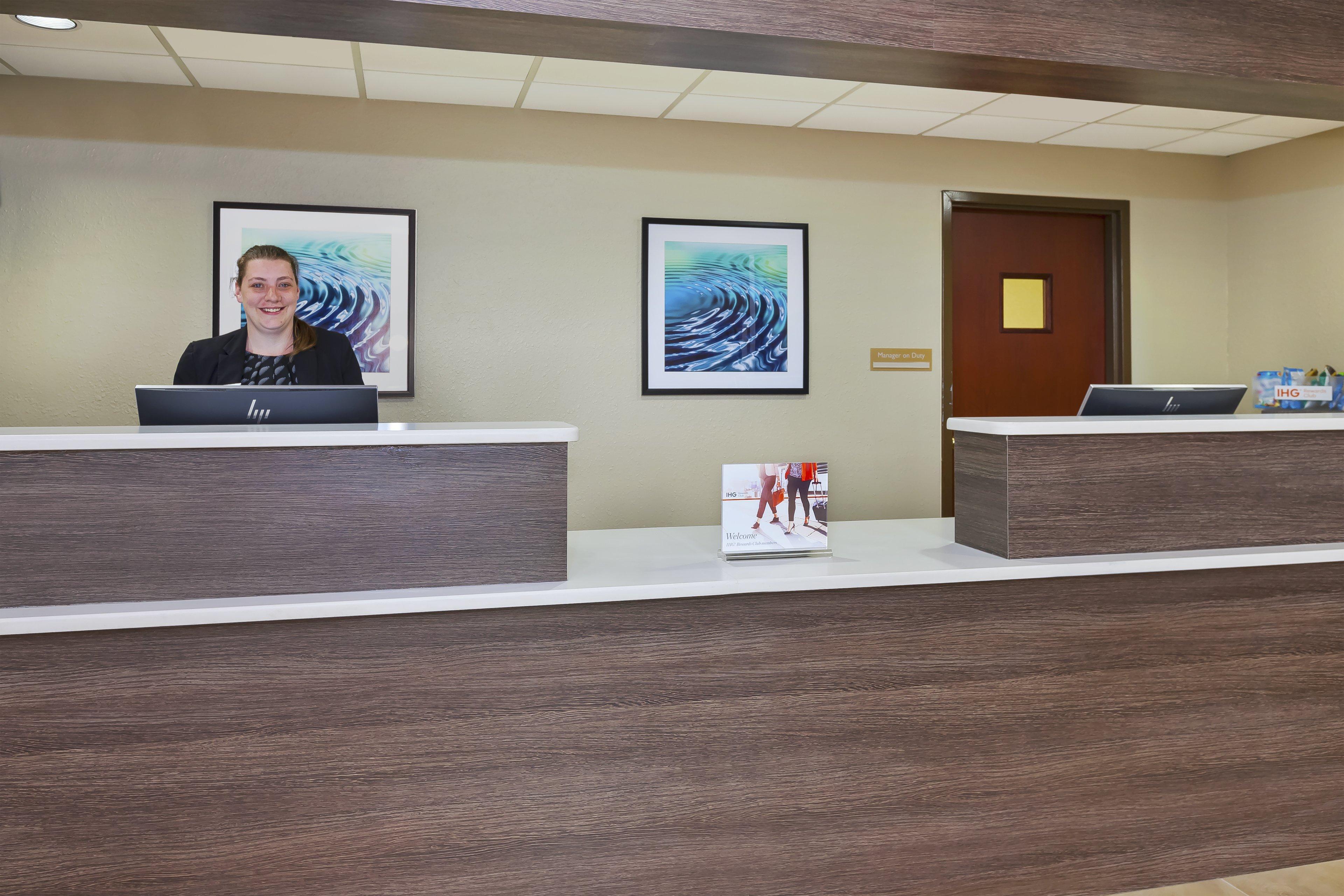 Candlewood Suites Grand Rapids Airport By Ihg Cascade Екстер'єр фото