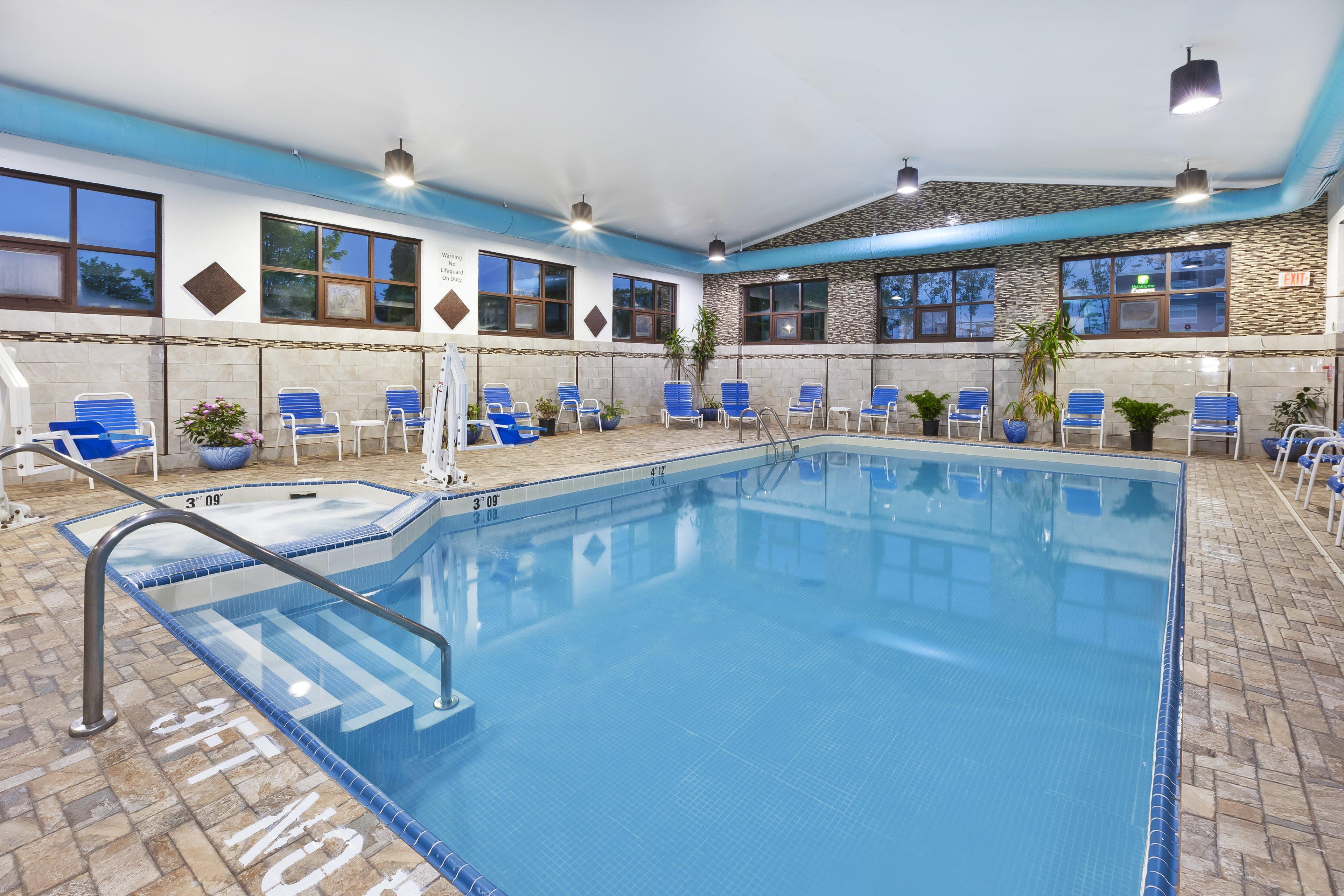 Candlewood Suites Grand Rapids Airport By Ihg Cascade Екстер'єр фото
