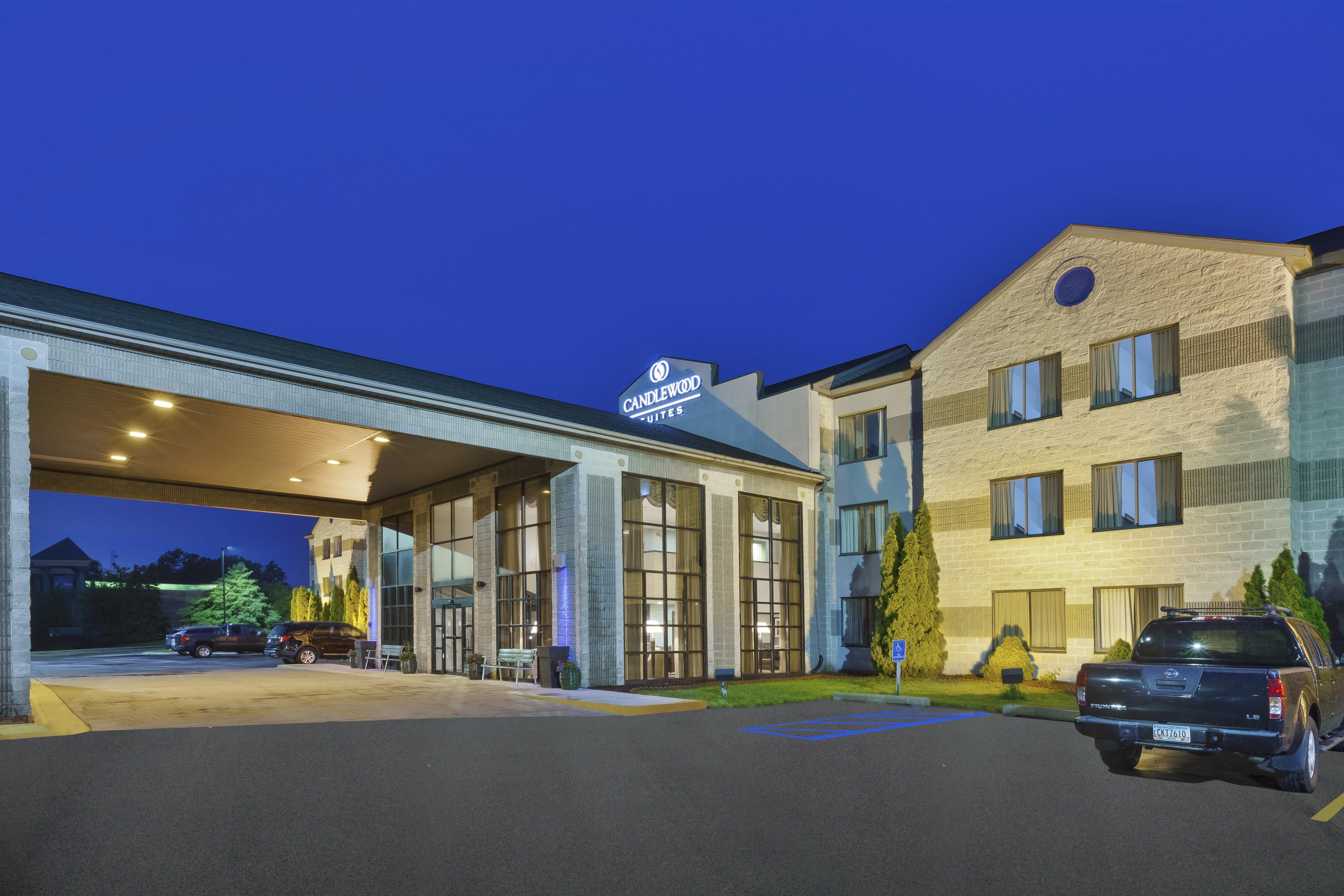 Candlewood Suites Grand Rapids Airport By Ihg Cascade Екстер'єр фото