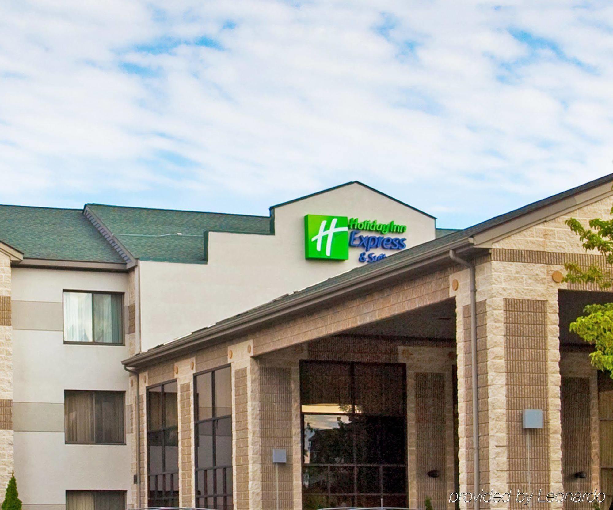 Candlewood Suites Grand Rapids Airport By Ihg Cascade Екстер'єр фото